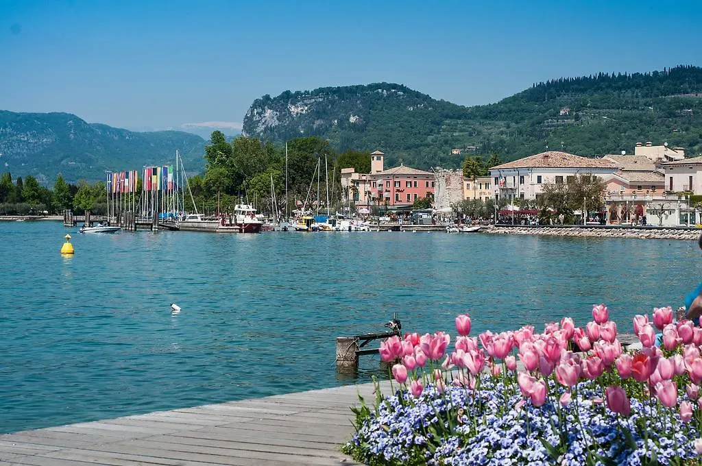 Villa Mimosa Bardolino Apartment